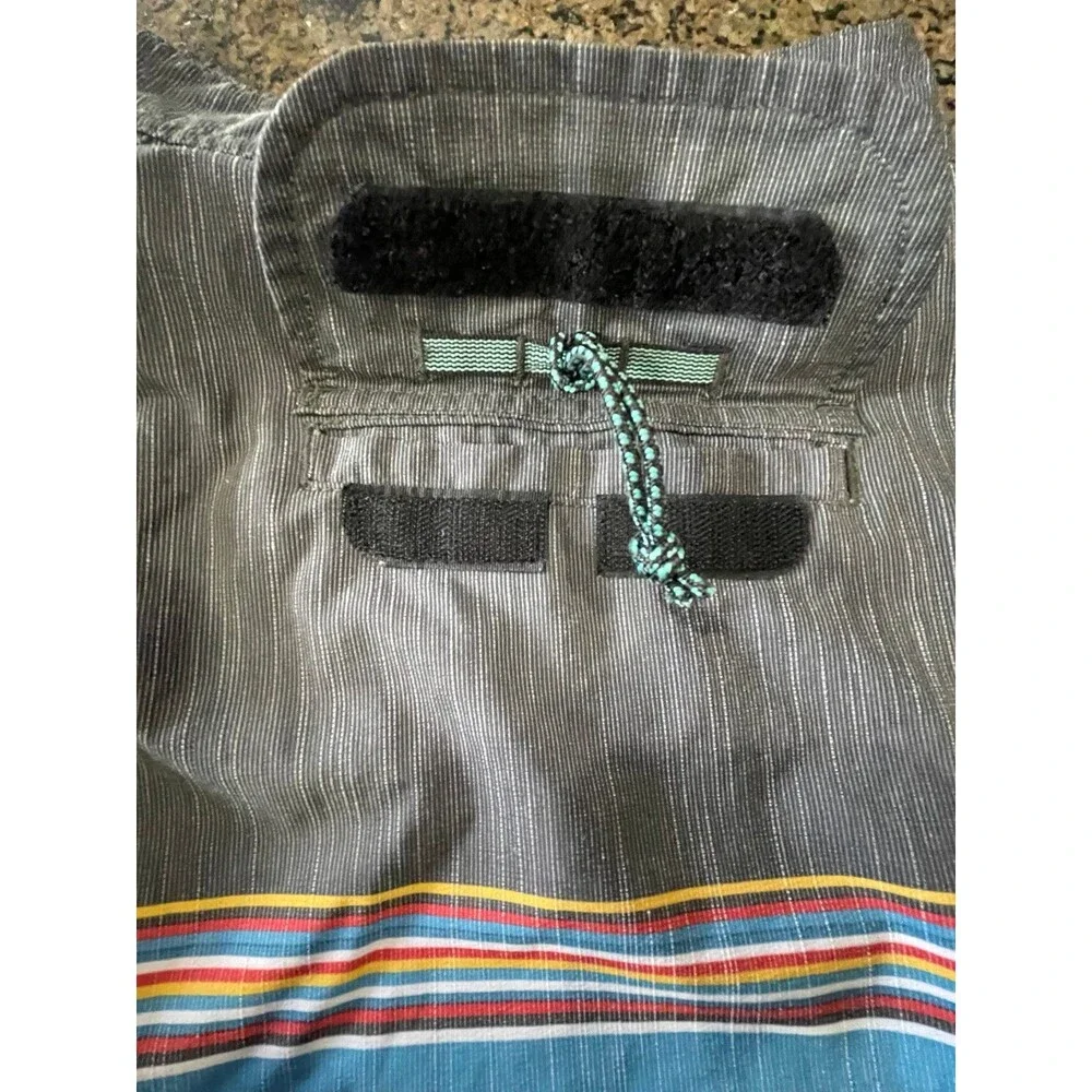Vissla Board Shorts Mens 30 Gray Blue stripes adjustable closure perfect pocket